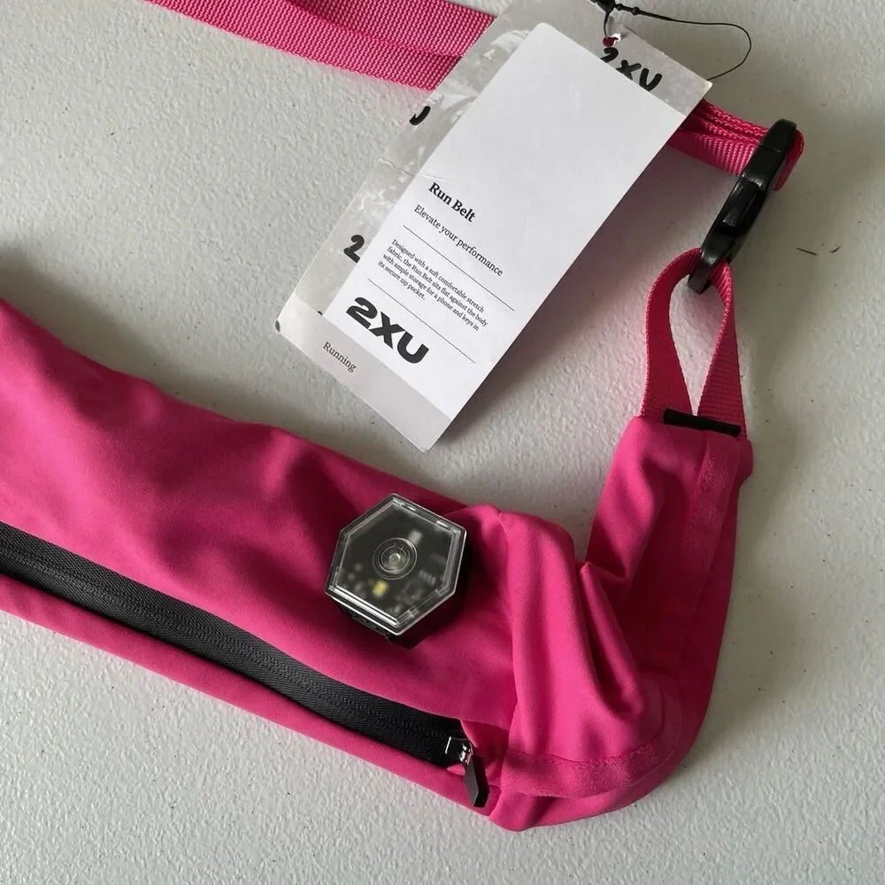 2XU Run Belt Athletic Running Waist Bag Pack Fuchsia/Black Reflective One Size